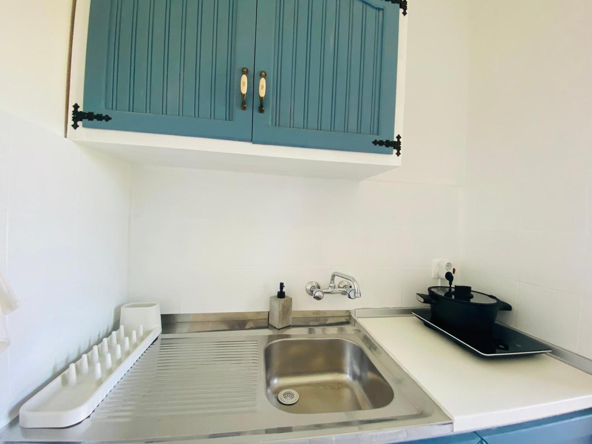 Navy Apartment With Mountain View &Private Parking Vatos Bagian luar foto