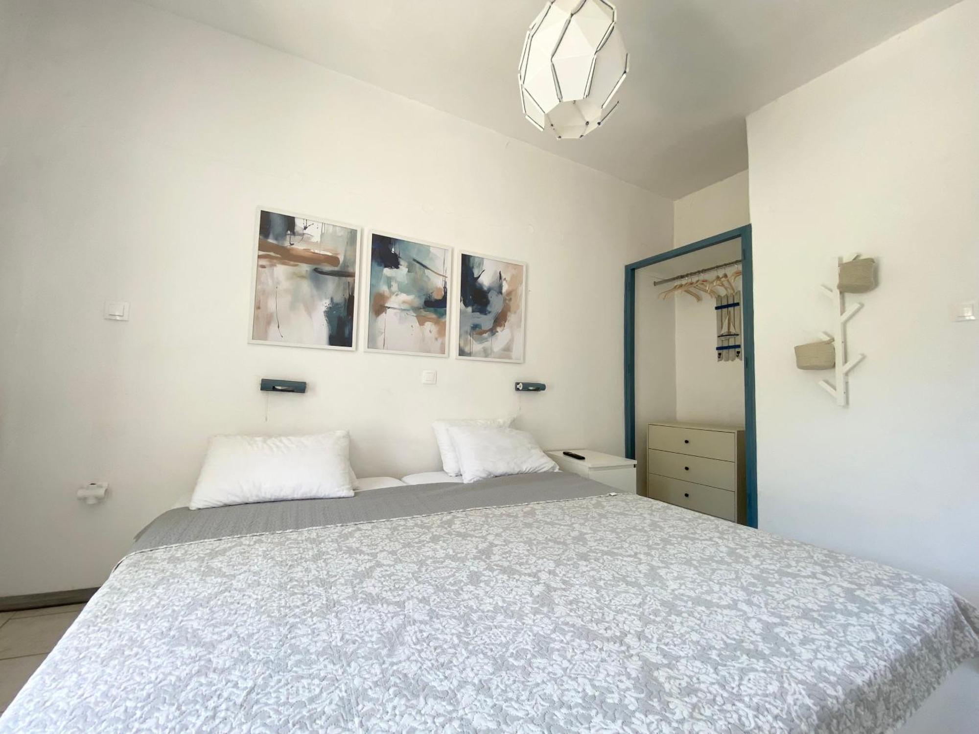 Navy Apartment With Mountain View &Private Parking Vatos Bagian luar foto