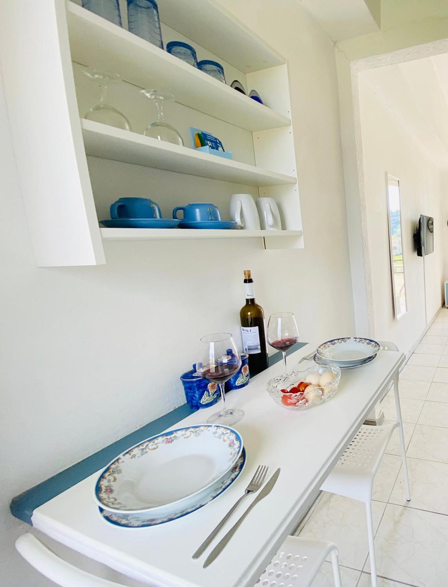 Navy Apartment With Mountain View &Private Parking Vatos Bagian luar foto