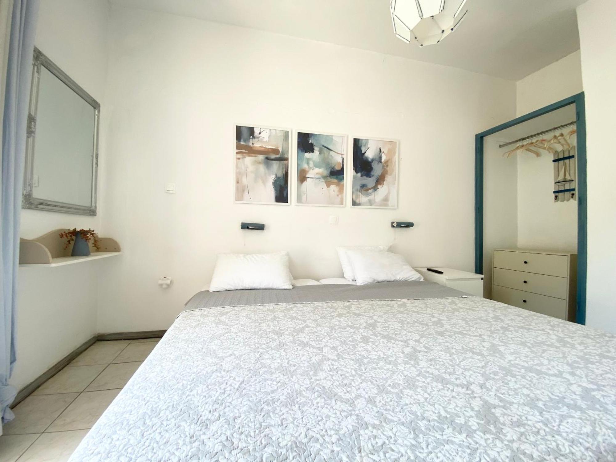 Navy Apartment With Mountain View &Private Parking Vatos Bagian luar foto